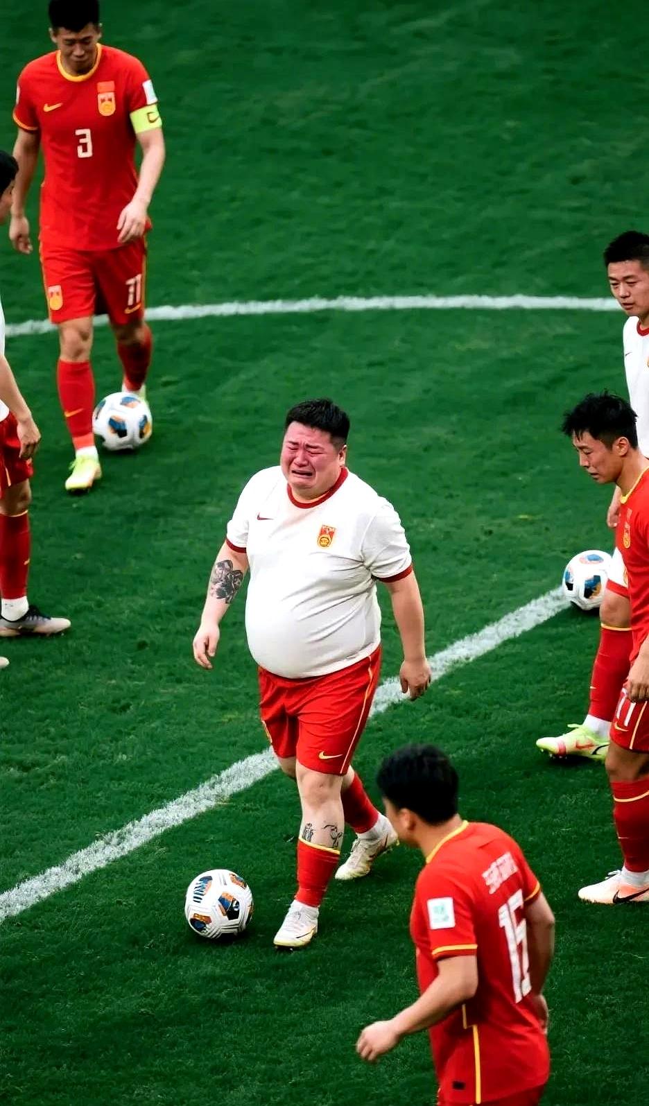 赛地聚焦——英超窗口期热度飙升；巴塞罗那刷新队史纪录；压力陡增；资深球员宣示担当